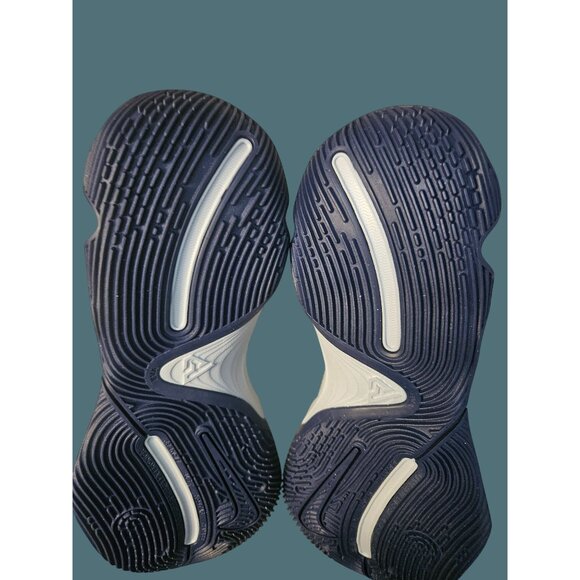 Nike Giannis Immortality 4 Basketball Shoes Men 9 Women 10.5 Wlf Gry/Mtlc Pltnm - Picture 10 of 11